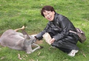 Ryoko making friends with Skippy